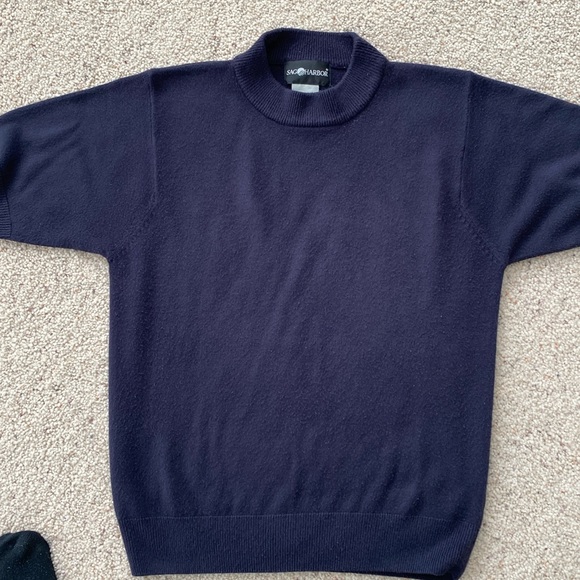 Medium Mock turtle neck, short sleeve sweater. Navy - Picture 1 of 4